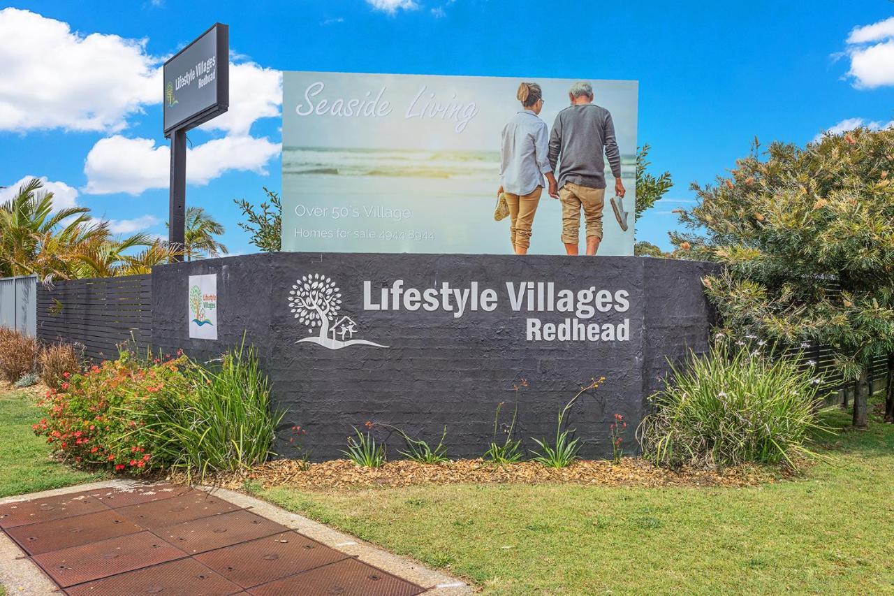 Lifestyle Villages Redhead 外观 照片